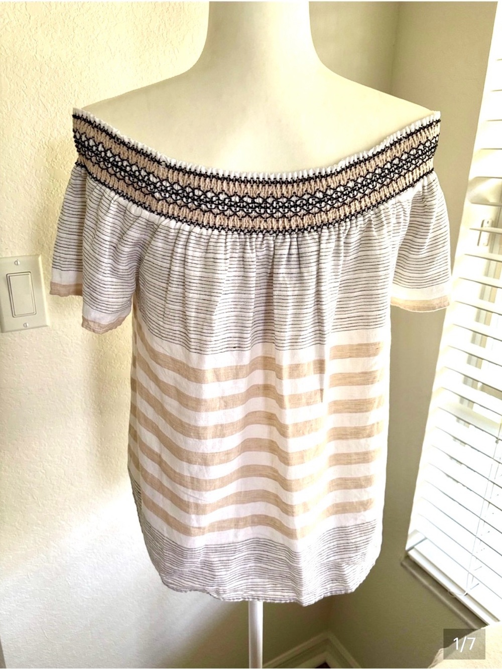 Vineyard Vines Cream / White & Black Striped Off-Shoulder Smocked Top